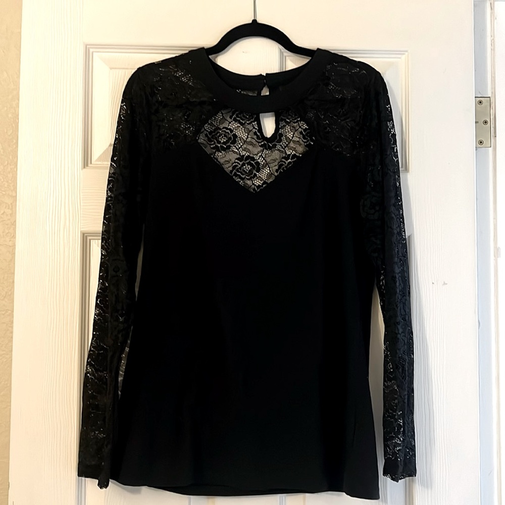 Torrid black top